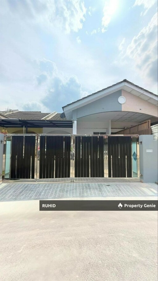 Taman Bukit Indah Single Storey Terrace House | 3 Bedrooms | Freehold | Non Bumi