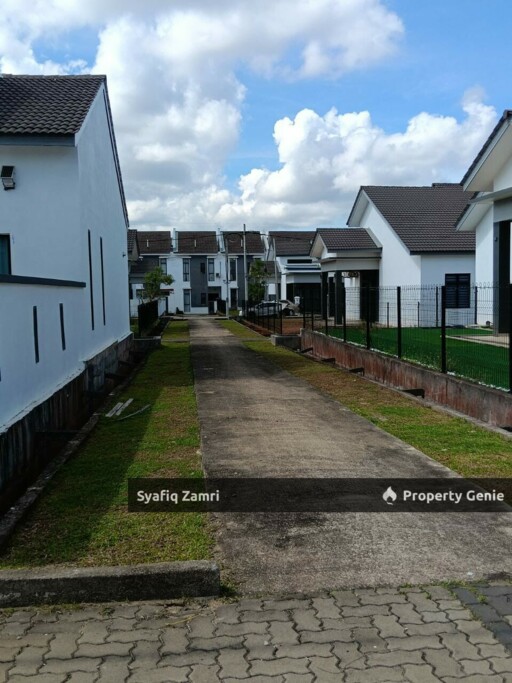 TERES 1.5 TINGKAT KOTASAS PRESINT 7 SPRINGVALES, KUANTAN