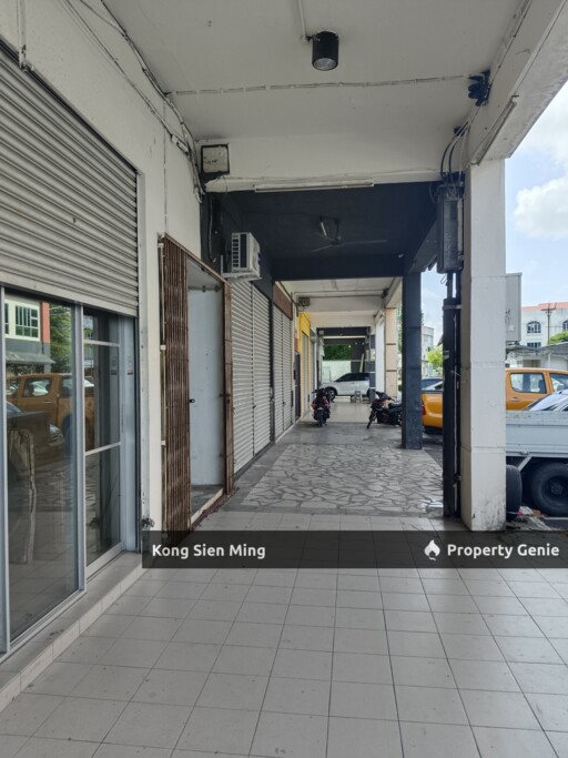 Sibu 3 Storey Intermediate Shophouse at Sungai Merah Town