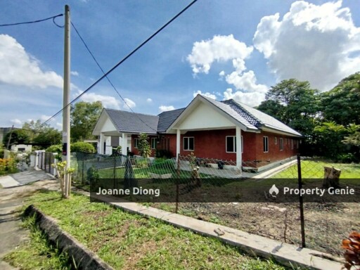 Single Storey Bungalow-Lorong Melati-near Taman Masguinine Square, Sg Buloh