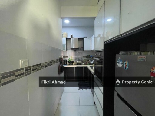 FOR SALE: Near UITM Kristal View Condominium Seksyen 7 Shah Alam