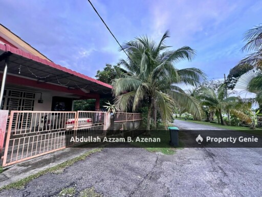 END LOT OPEN FACING TAMAN LAGENDA