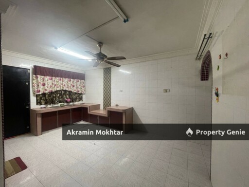 Freehold & Renovated | Jalan Jelok Taman Kajang Baru, Kajang