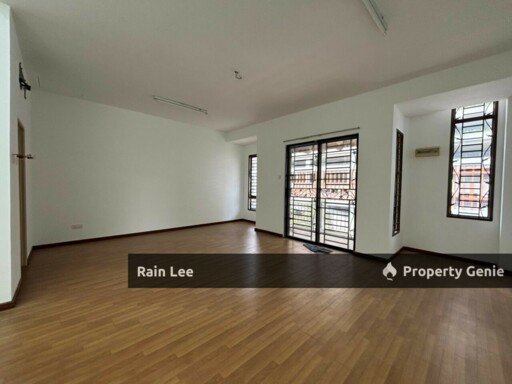 Freehold / Fully Extended / 3 Storey Terrace for Sale / Intermediate Lot / Near Pavilion Bukit Jalil /24Hrs Security with Gated & Guarded