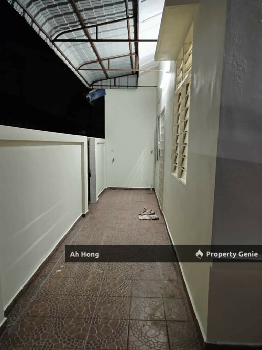 Bukit Indah / Single Storey / Corner Lot / Fully Furnished