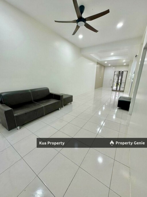 Single Storey Terrace House for Rent Located at Stutong Baru ( easy access from BDC)