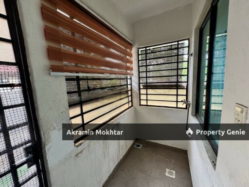 FREEHOLD & END LOT |  2 STOREY SUPERLINK HOUSE ILTIZAM ALAM SARI BANGI