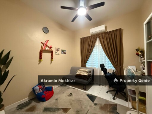 FREEHOLD, PARTIALLY FURNISHED & RENOVATED | Single Storey SEMI DETACHED Taman Sri Serdang 3, Kg Tok Muda Kapar