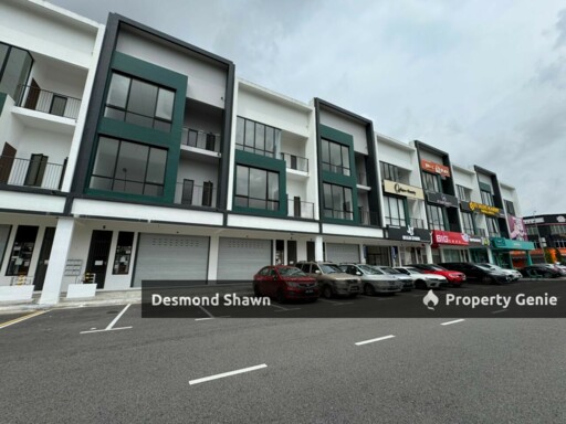 Crest @ Mount Austin 3Storey Shoplot