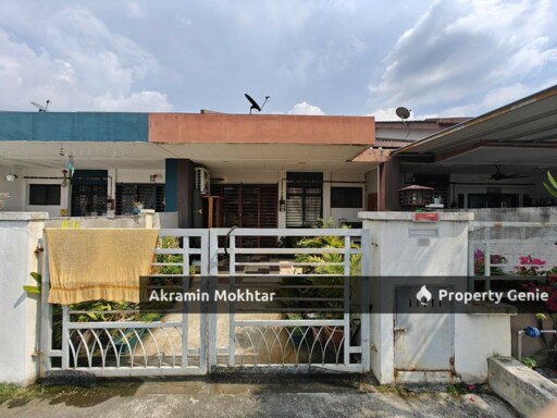 Single Storey Terrace, Jalan Kebun Nenas, Bandar Putera 2, Klang