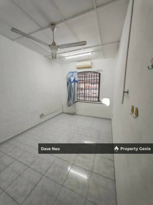 Jalan Indah 1 @ Bukit Indah | 1-Storey House | 3Beds 2Baths | Partial Furnished