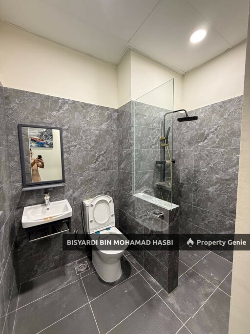 Bangunan 6 Tingkat Taman Ampang Utama Untuk Dijual | Peluang Pelaburan Korporat & Hotel Mewah RM45M