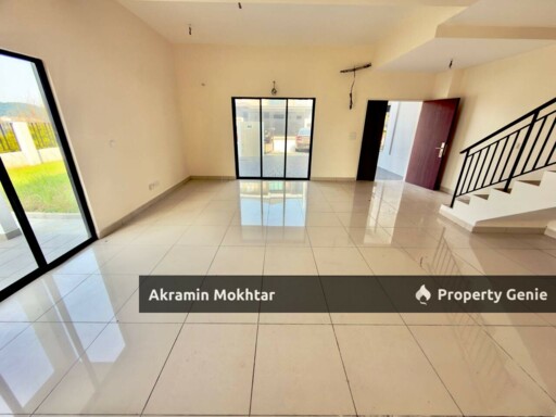 CORNER LOT 3 Storey Terrace Nassim Heights, Taman Ukay Bistari, Ampang Selangor