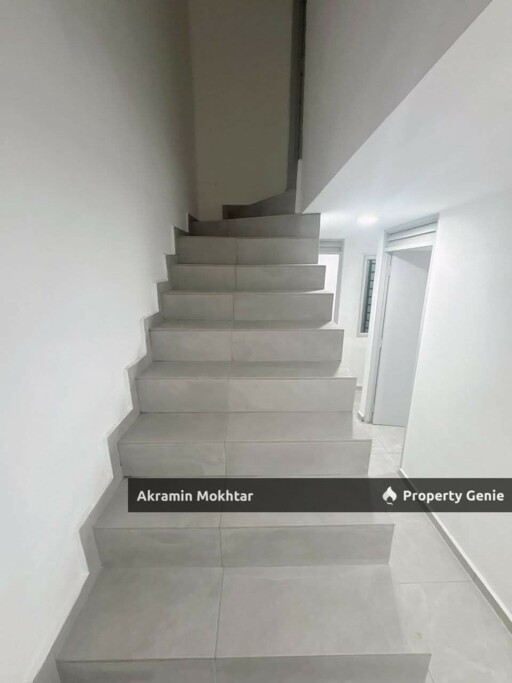 2.5 Storey Terrace Kampung Lindungan PJS 6, Bandar Sunway, Petaling Jaya FULLY RENO