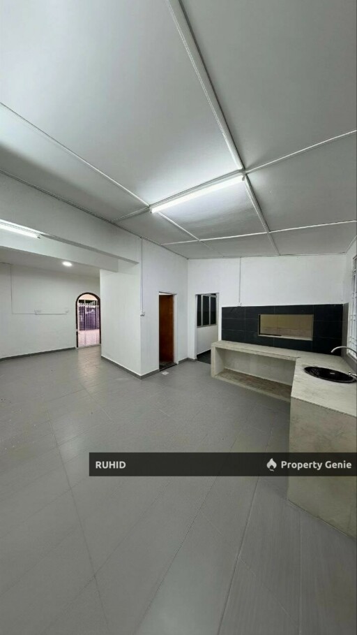 4 Bedrooms Double Storey House For Sale at Taman Puteri Wangsa