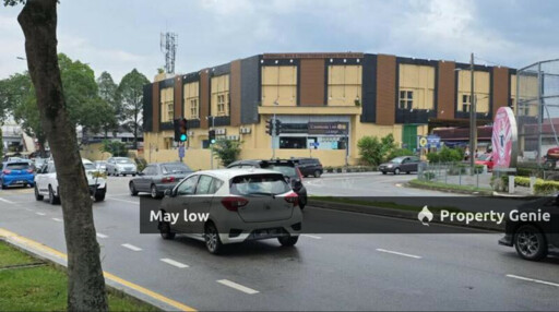 Shop office Ungku Tun Aminah adjoining unit, facing main road, Skudai