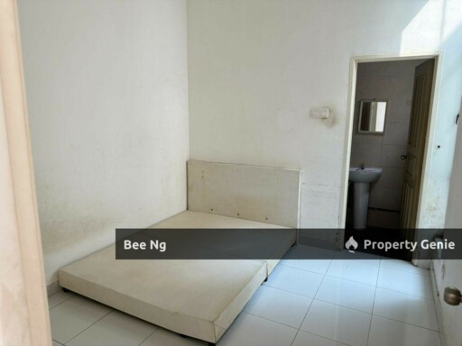 Taman Laguna @ Perling Double Storey Superlink For Rent