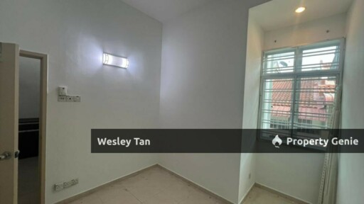 Krubong Jaya 1 Storey Terrace Partly Fitted Mezzanine Floor Non Bumi