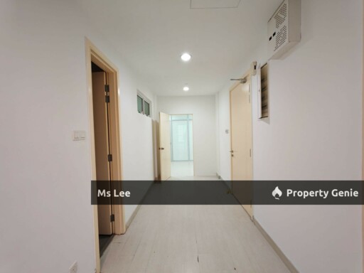 Binjai 8 @ KLCC -Near LRT, Level 32 Facing Troika, Good for investment