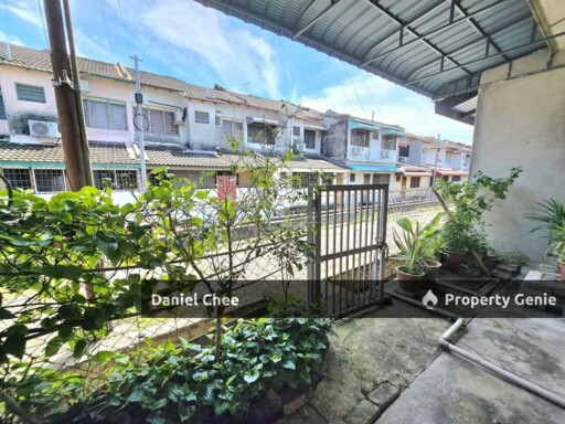 Bercham.Hot Area Single Storey Terrance House For Sale