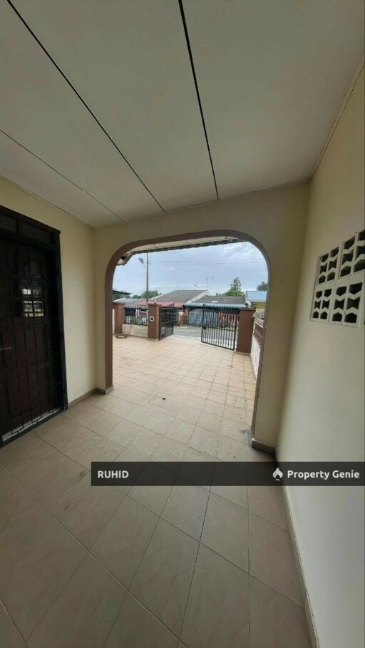 House For Sale Taman Dahlia Tampoi | 3R2B | Renovated