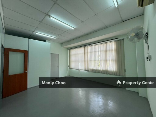 2ND Floor RENOVATED Office Taman Malim Jaya With Partition Hot Area