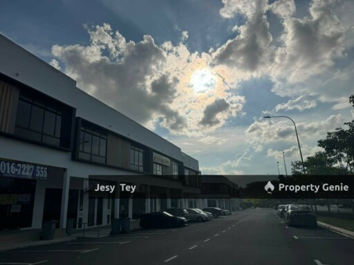 Kaze Hills, Ulu Tiram 2 Storey Shoplot  (End Lot Whole Block)