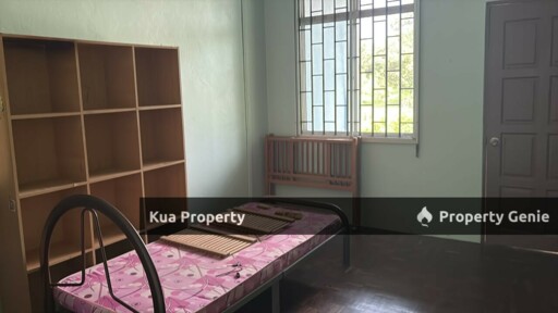 Double Storey Semi-Detached House at Sri Aman, Jalan Brayun