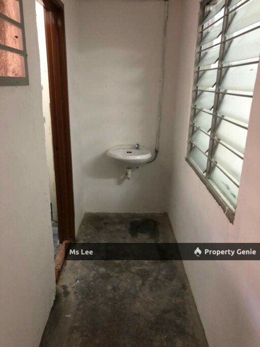 2nd floor Shop Apartment RM 400 (Pasar Malam)-Taman Sentosa @ Klang-Ready 15/7 or 31/7