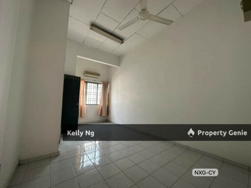Double Sty House At Taman Sri Gadong For Rent