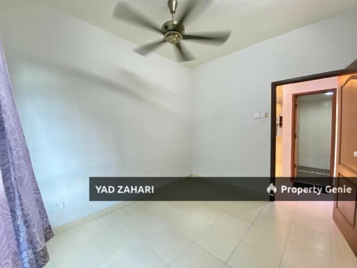 Villa Park, Seri Kembangan | RM330K -  Nicely Renovated, Semi Furnished & Unit Near Lift