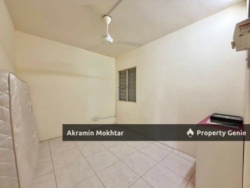 Renovated & 1 Covered Parking | Lakeview Apartment, Taman Jasa Perwira, Batu Caves