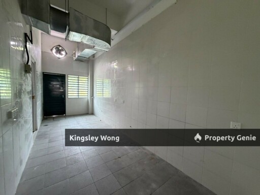 Panorama Lapangan Perdana Freehold Double Storey Shoplot Near Mart Residential Area