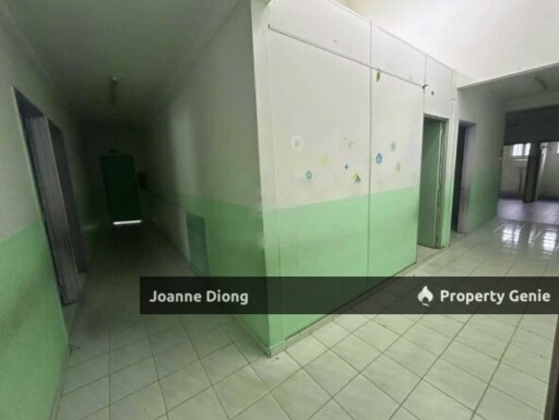Single Storey Corner House Sungai Way