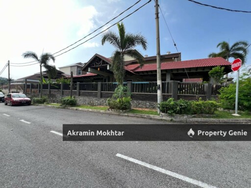 RENOVATED & PARTIAL Furnished Double Storey Bungalow Desa Pinggiran Putra Putrajaya.