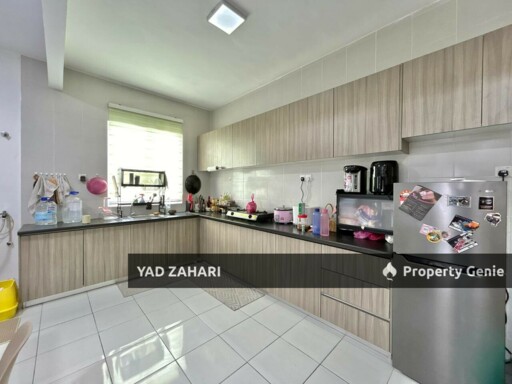 Residensi Adelia, Bangi Avenue, Kajang | RM330K - Semi Furnished and Well Maintained Apartment
