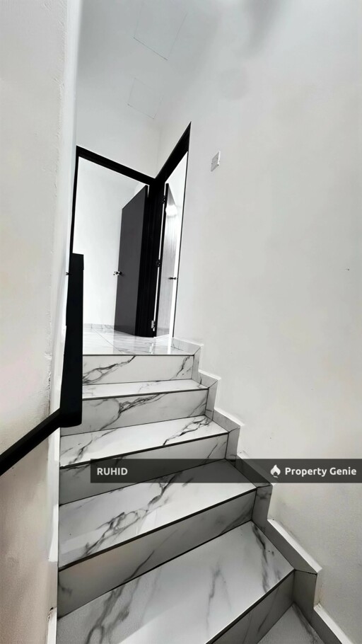 Renovated 3 Bedroom Double Storey House In Taman Skudai Baru