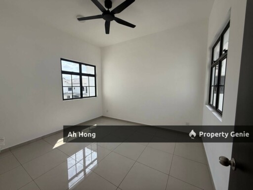 Eco Botanic / The Tate / Double Storey / 4bedroom / Partially Furnished