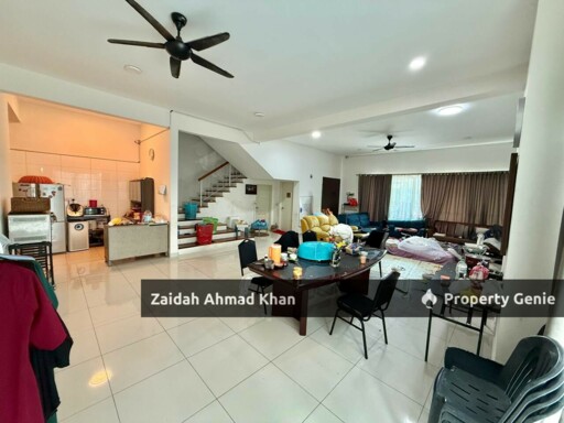 1080 RESIDENCE TAMAN PUNCAK SAUJANA KAJANG 3-STOREY SEMI DETACHED FACING CLUB HOUSE 2 MASTERBEDROOM