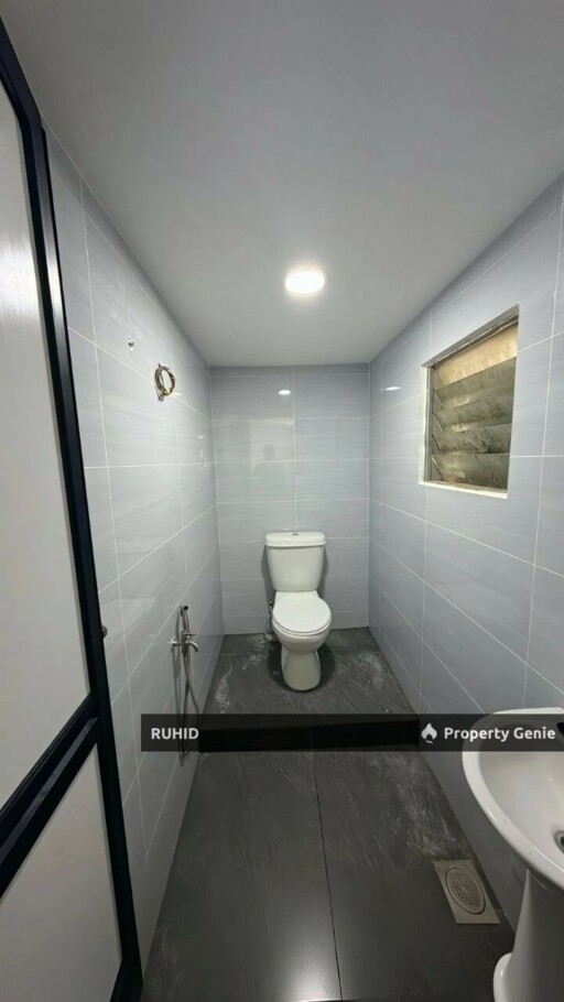 Renovated Single Storey House at Kampung Kiambang, Ulu Tiram