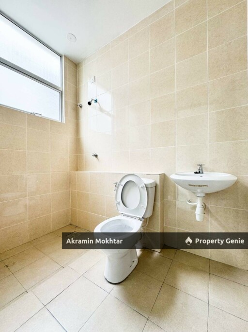 Freehold | 3 Storey Terrace Bangi Avenue