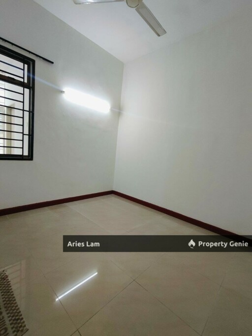 Big Size Double Storey Terrace House @ Kempas Utama /Near Setia Tropika /Impian Emas