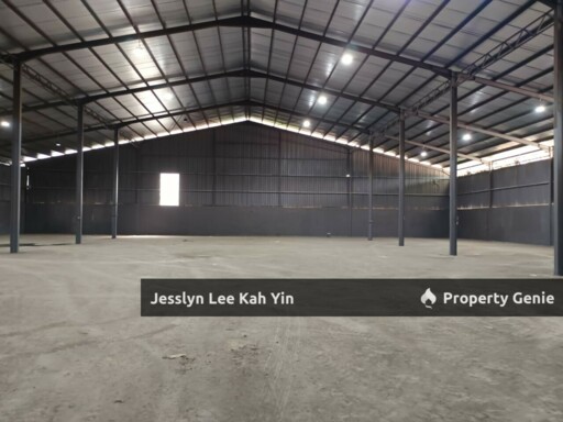Detached Single Storey Factory with Big Land For Rent @ Sungai Lalang Semenyih