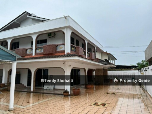 TELUK CEMPEDAK KUANTAN BUNGALOW