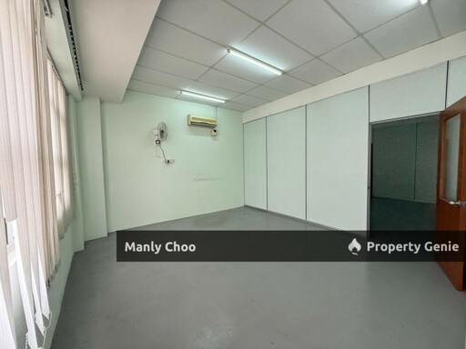 2ND Floor RENOVATED Office Taman Malim Jaya With Partition Hot Area