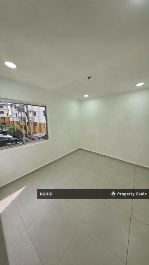 Selesa Jaya, Skudai 2R1B Freehold Flat | Fully Renovated