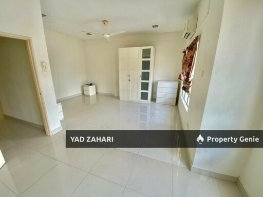 D'Kayangan, Shah Alam | 2-Storey Superlink 5+1 Bedrooms | RM1.25M - Renovated and Non Bumi Lot