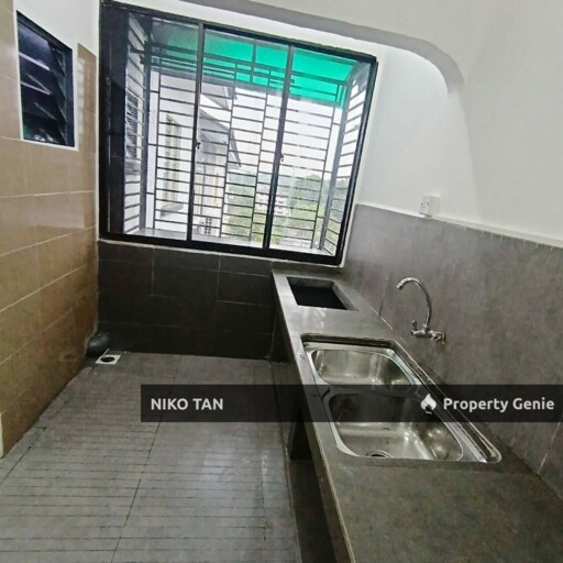 FOR SALE - Blok U Jalan Cantik 7, Taman Pelangi Indah 81800 Ulu Tiram, Johor
