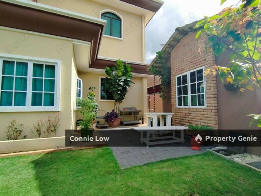Pengkalan Pinggiran Double Storey Bungalow Well Keep Unit for Sale