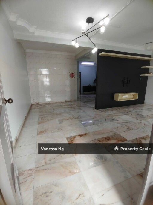 2 Storey Intermediate Terrace House For Sale: Taman Suria Jaya, Cheras